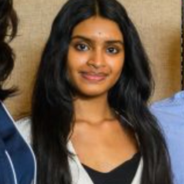 Atchaya headshot