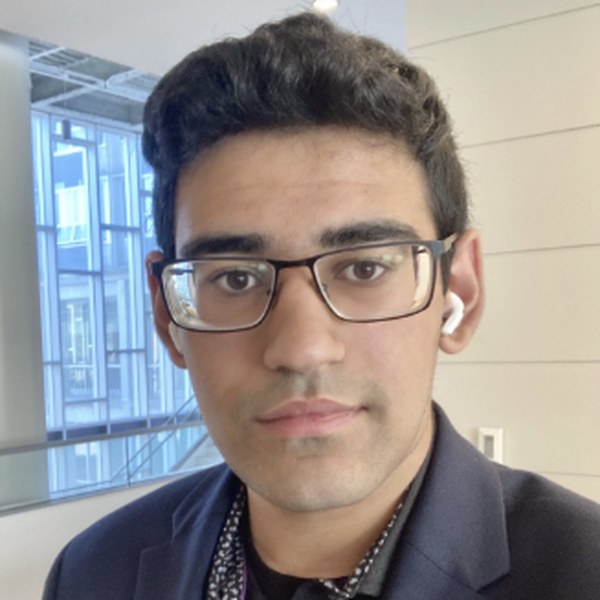 Rushil Shah headshot